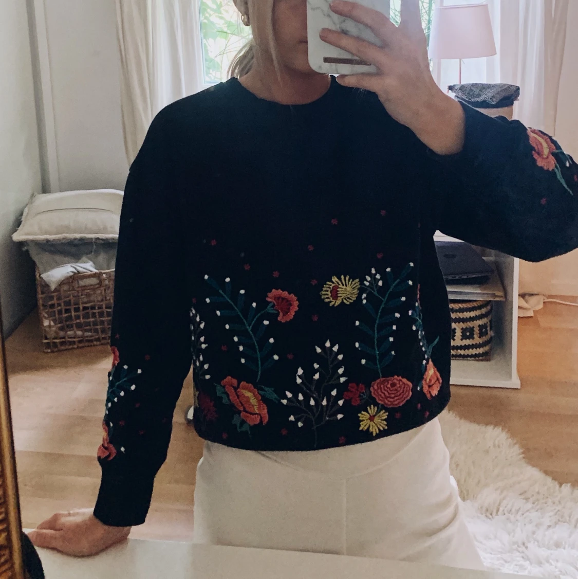 Svart Sweatshirt med blomtryck  - 90