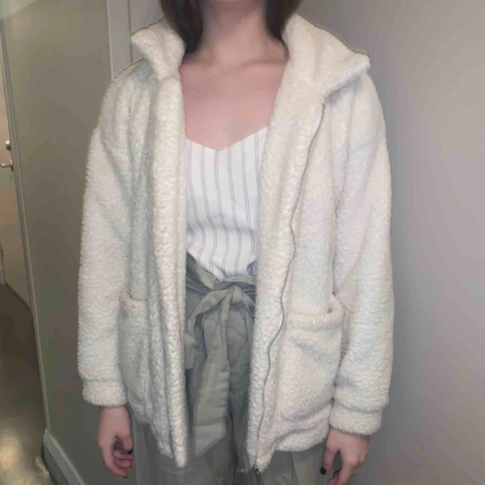Oversized sheep feeling sweater. Soft and cozy. Stickat.