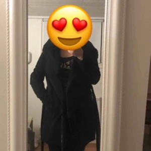  - Köpt utomlands sjukt skön passar till alla årstider 