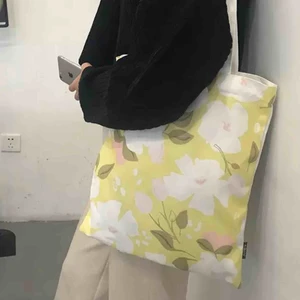  - Tygkassarna finns i 8 olika tryck. Gratis frakt i hela landet. 1 för 149kr. 2 för 249kr. 3 för 299kr. Har dragkedja och ett innerfack med dragkedja. Skicka ett meddelande för att köpa. Betalning sker via swish ❤️🧡💛💚💙💜💗❤️🧡💛💚💙💜💓❤️🧡💛💚💙💜💓