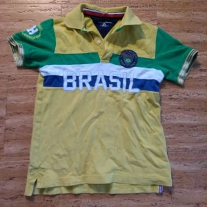  - Piké men med litet hål.