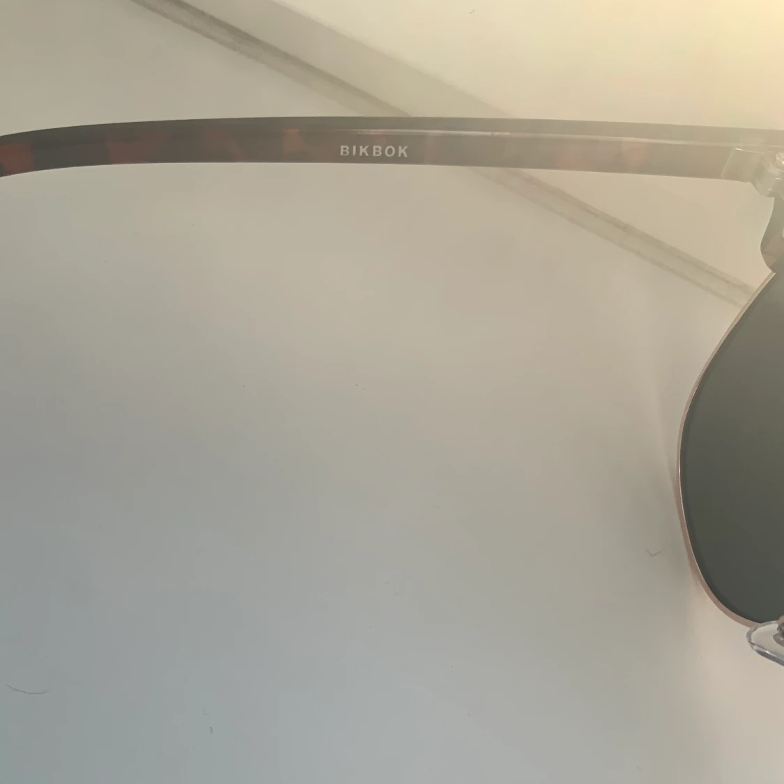 Bikbok solglasögon - 91