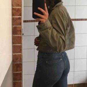  - Ljus blåa jeans!Knappt använda💞