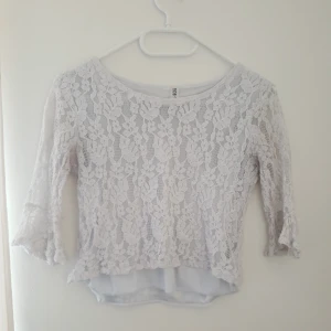  - Spetströja kortpassform, strl xs-s Från Yesstyle.com