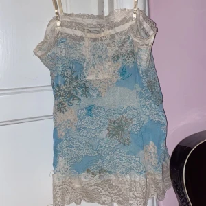 y2k linne - fint skick! kan frakta eller mötas på söder, köpare står för frakt💗