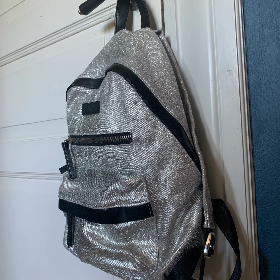Silvrig ryggsäck - 90