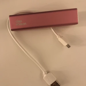 Powerbank - Bra powerbank från Clas Ohlson som räcker länge. Laddaren ingår. Köparen står för frakten. Fraktar endast.