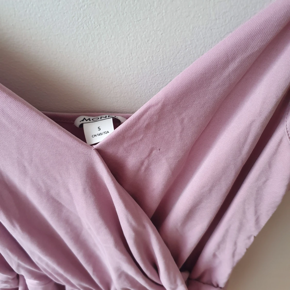 Monki rosa byxdress - 90