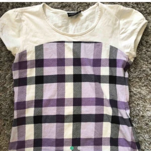 Cute topp  - Super söt topp och fina färger! 