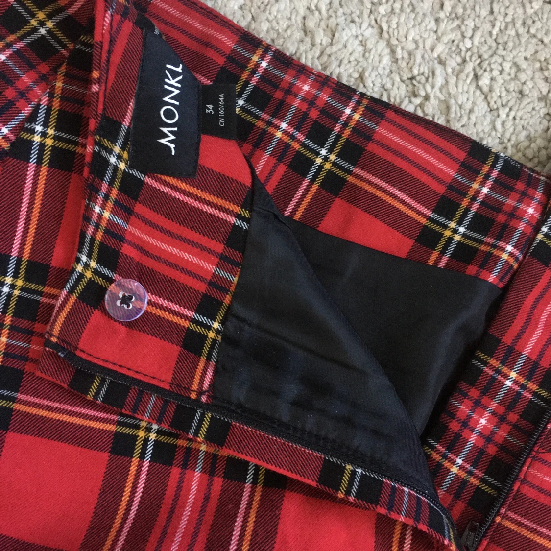 Rutig kjol från monki - 91