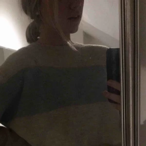  - Skönaste tröjan från hm!👌💗Älskar denna men har en ungefär likadan💞💞