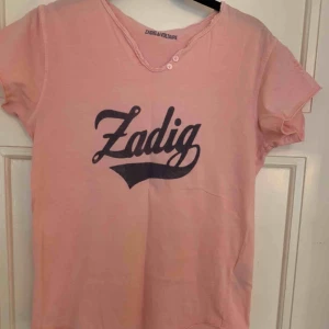  - Zadig t-shirt. Super fint!