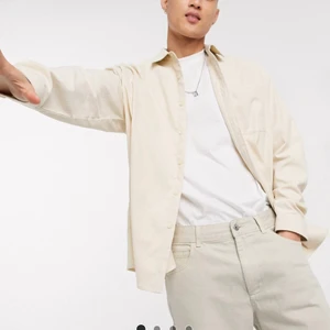 COLLUSION SKJORTJACKA 🤍 - Helt ny!! Tänkte använde denna som jacka typ men hittade en annan! 🌟😁 slutsåld! Storlek XXS men den är fortfarande oversized, skriv för fler bilder! 💖💖 frakt 40