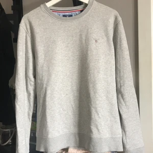 GANT grey sweatshirt - Strl 176/ S-M. Nyskick, endast använd 1 gång.
