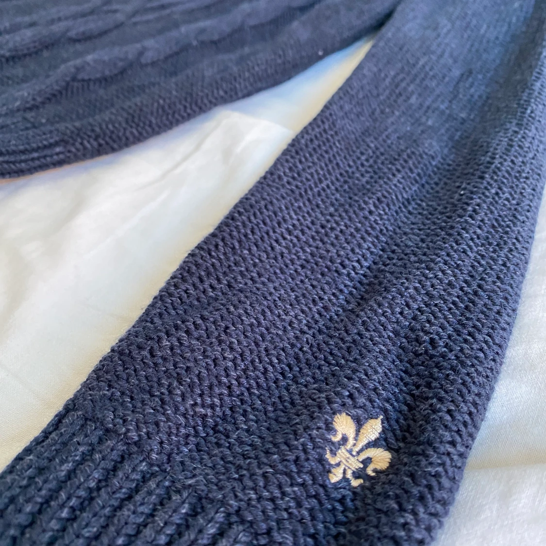 Kungs blå stickad tröja från morris  - 91