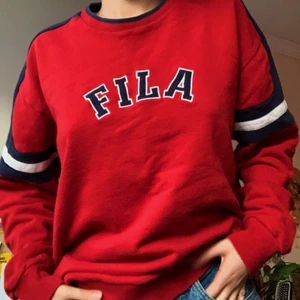 FILLA tröja - Cool vintage filla tröja❤️ kommentera budnings pris🦋