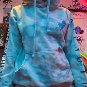 Rip n dip hoodie  - Hoodie från rip n dip den är storlek small:)