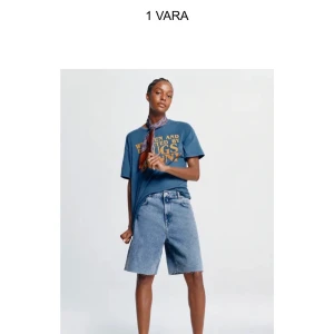 Zara shorts - Blåa shorts från Zara. Storlek 38 men passar även 36. Nypris 369kr, slutsålda. 150kr exklusive frakt. 