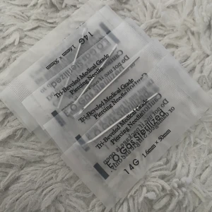 Piercingnålar - 5st piercingnålar, steriliserade i 1,6 mm tjocklek 