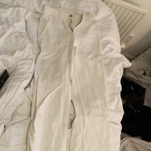 Vita weekday jeans  - Storlek 34