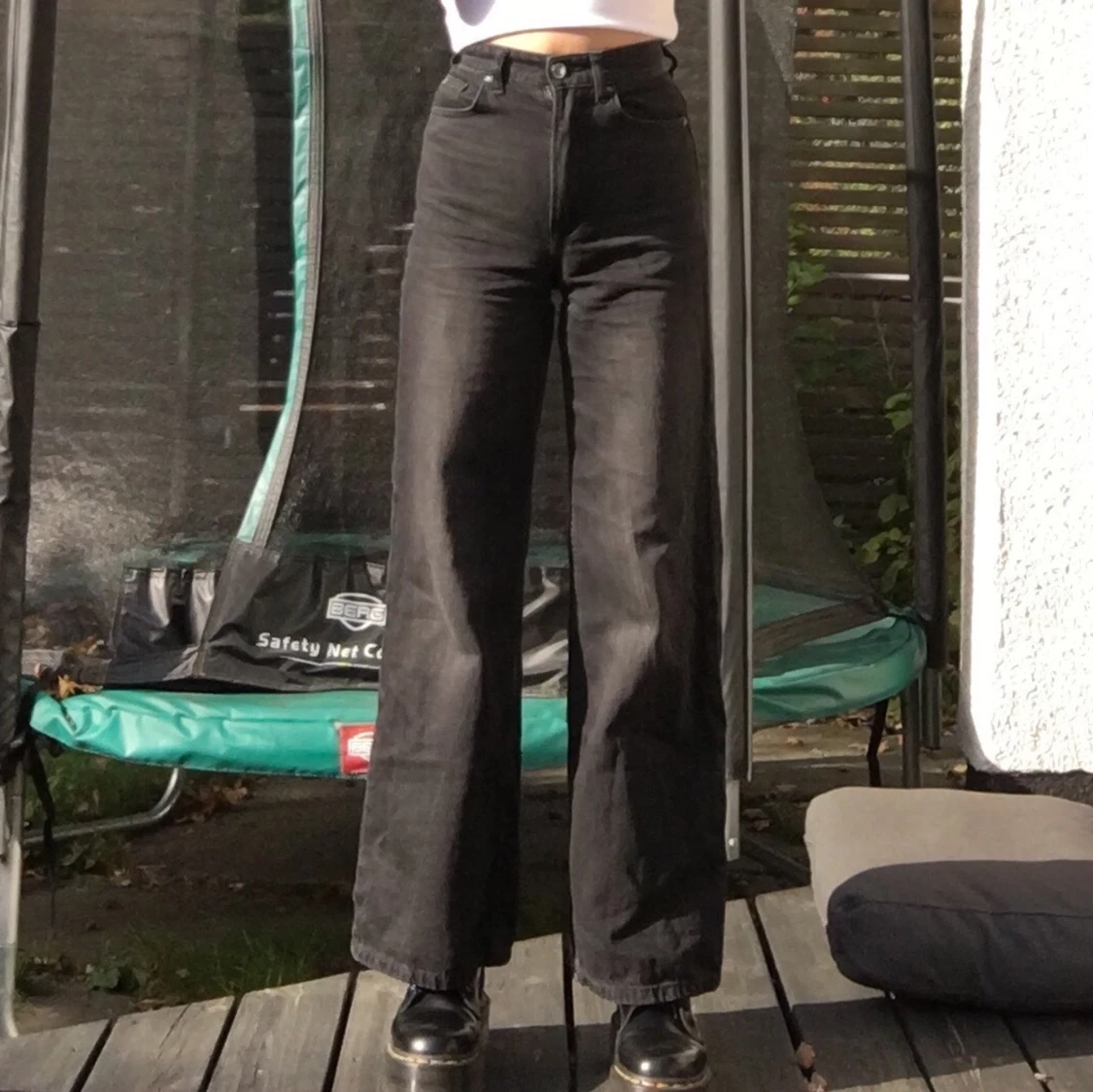 Raka grå/svarta jeans 