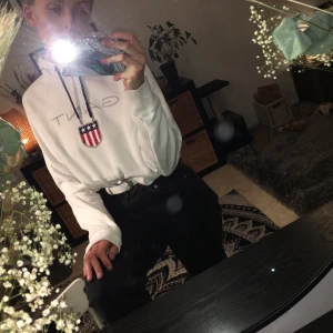 Gant hoodie  - Köppt för ca2 år sedan på Gant. Buda högst! Inde under 200💗