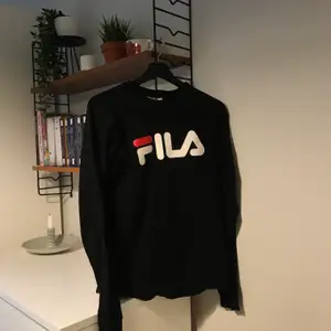 Knappt använd Fila-tröja köpt på NA-KD✨