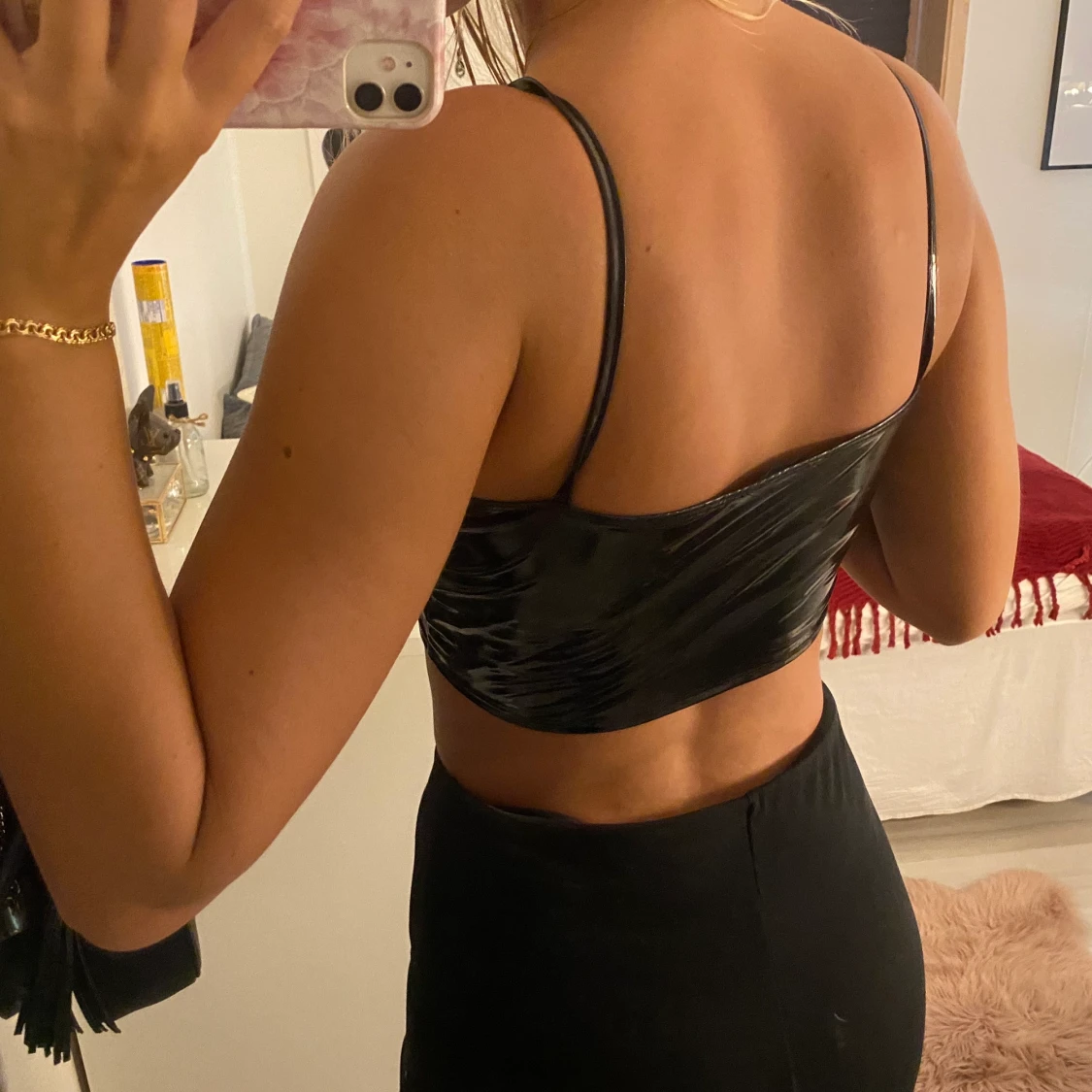 Svart lacktopp från Nelly, S  - 90