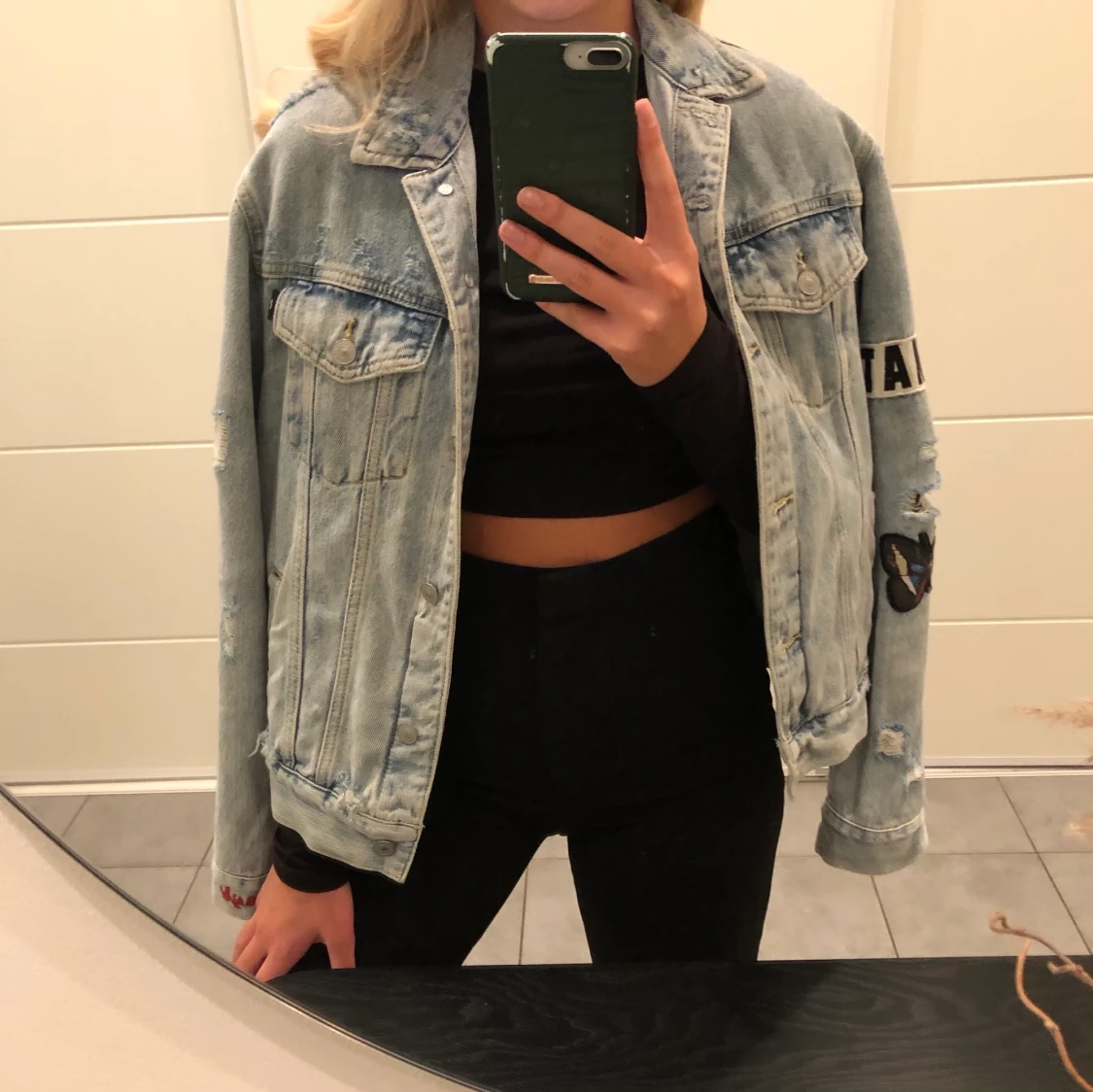 Jeans jacka med patches - 91