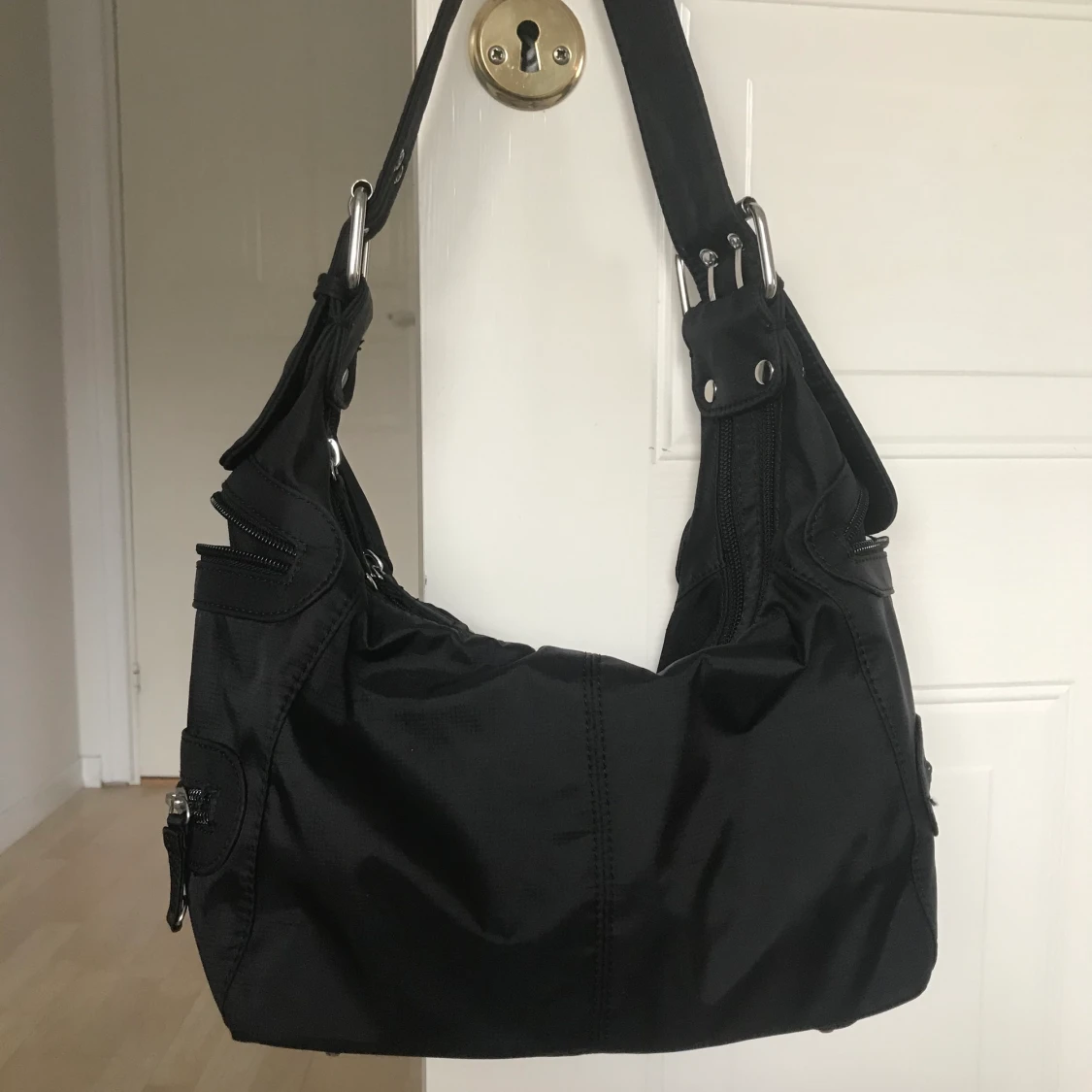 90-tals inspirerad väska