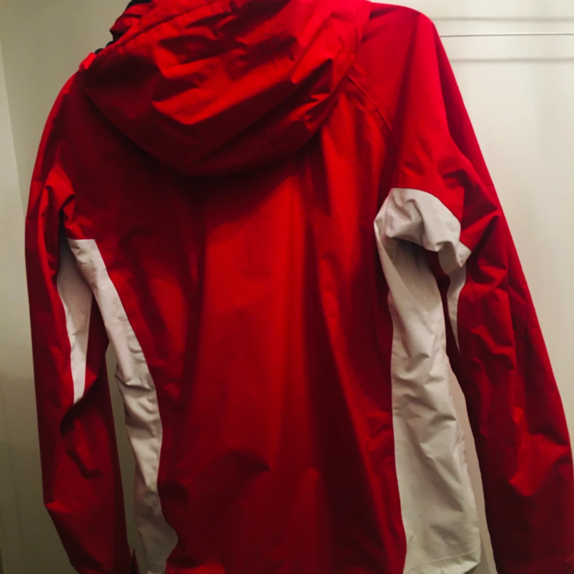 Hellyhsnsen storlek S - 90