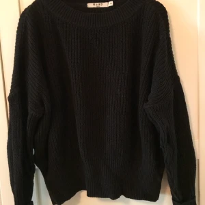 Nakd svart stickad  - Svart stickad från nakd. Storlek xs