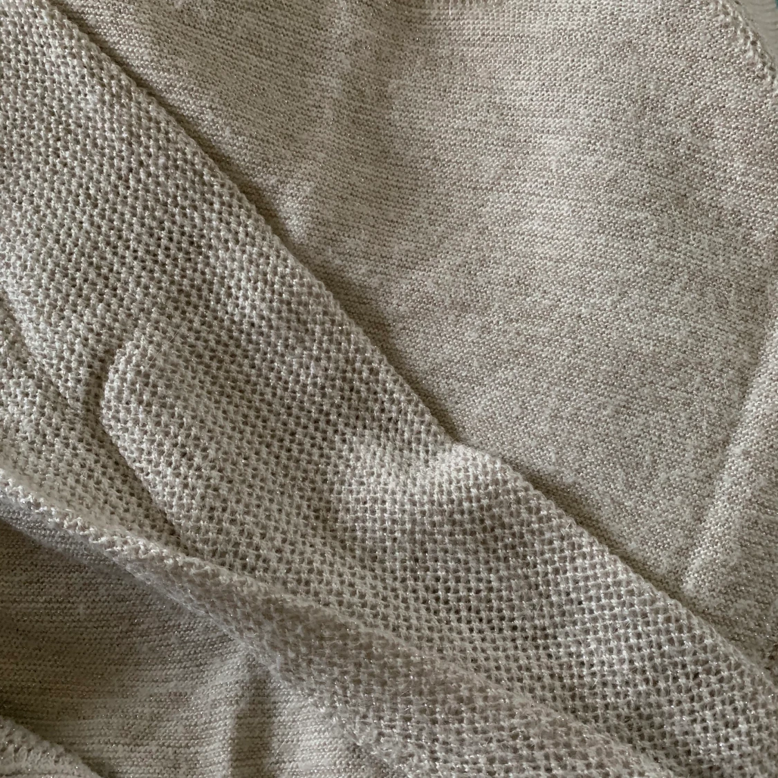 Från Munthe- glittrig stickad tröja  - 90