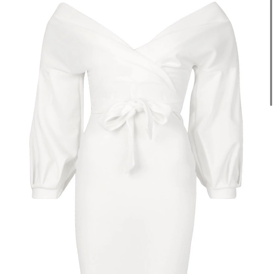 Vit midiklänning oanvänd - 91