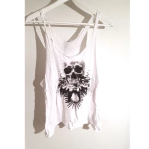  - Linne från Australien, använd kanske 2ggr, passar allt från XS till L, själv är jag S vanligtvis 