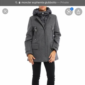 Moncler Euphemia grå (M) - säljer min Moncler Euphemia som jag köpte i Milan i förra året. Nästan oänvänt. Storleken är M men kan passa med S (om du gillar en mer “big fit”). Nypriset är runt 20000kr för 3 år sedan men jag köpte jackan på Moncler Outlet i Milan för 8000kr. Kvitto finns inte, men man kan scanna QR-coden på jackan. PM för mer bilder! :)