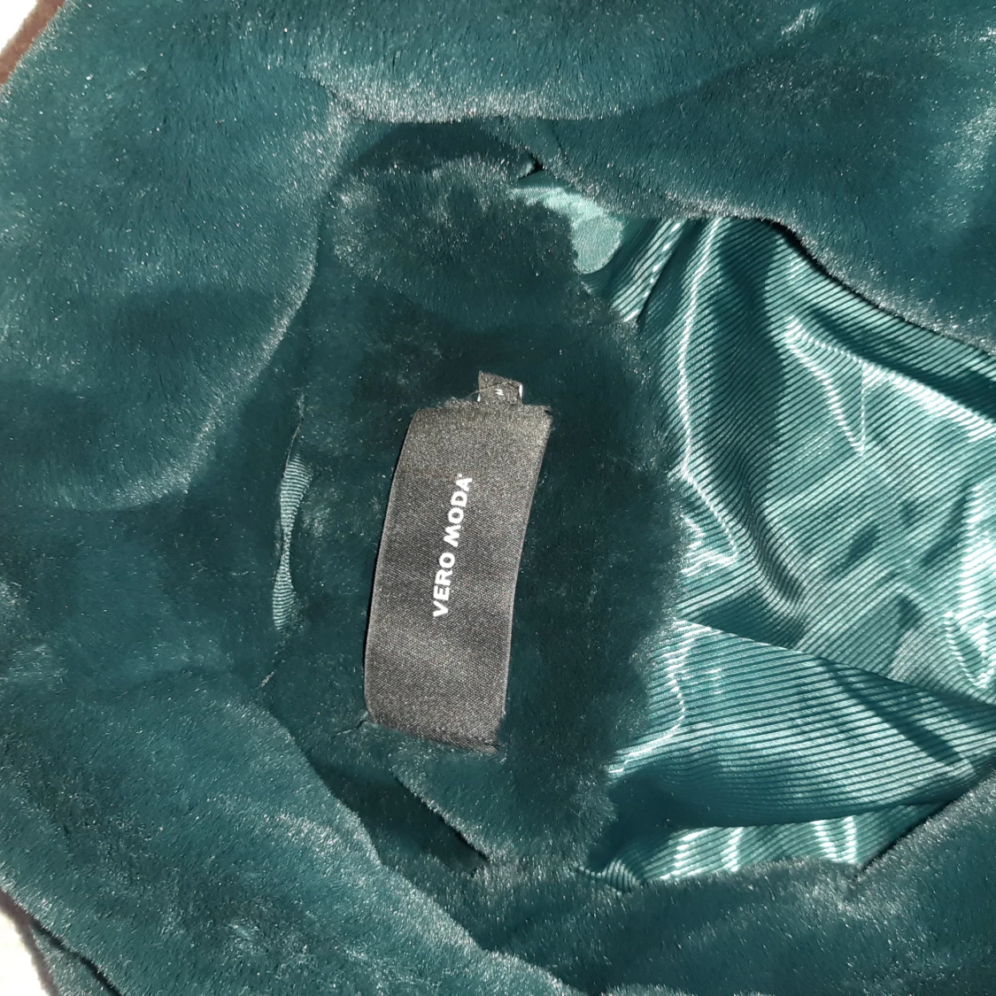 Vero Moda (fejk)pälsjacka - 91