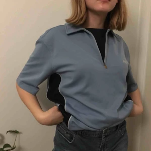  - Skitcool sip up från Puma köpt second hand! Säljer då den inte kommer till användning! Jag kan posta eller mötas upp, köparen står dock för frakten!