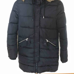  - Fin och mycket varm vinterjacka❄️ •Storlek Xs  •300 kr •Mycket bra skick 🚫Djurfritt och rökfritt hem 📍Mölnlycke