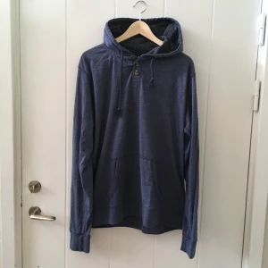 Hoodie - Så mysig overaized hoodie, säljer pga inte använt denna på väldigt länge