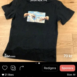 Tröja använd få gånger.  - Som ni ser på bilden säljs detta även på andra plattformar!     Köparen står för frakt!