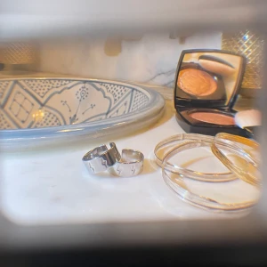 Blitz UF ring - Sterling silver 925 justerbar ring som finns att köpa på vår instagram @blitz_uf. Finns i både size S och M, storleksguide finns på instagram. Vi skänker 10% av vinsten till Min Stora Dag för svårt sjuka barn