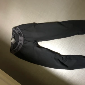 Gymshark!! - Säljer dessa jätte sköna gymshark träningsbyxorna!💞 de är som nya!!!   Kom med förslag på pris, frakten går på 59kr 