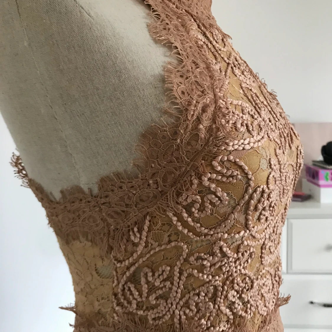 NY SNYGG ZARA SPETSTOPP STL 36 - 90