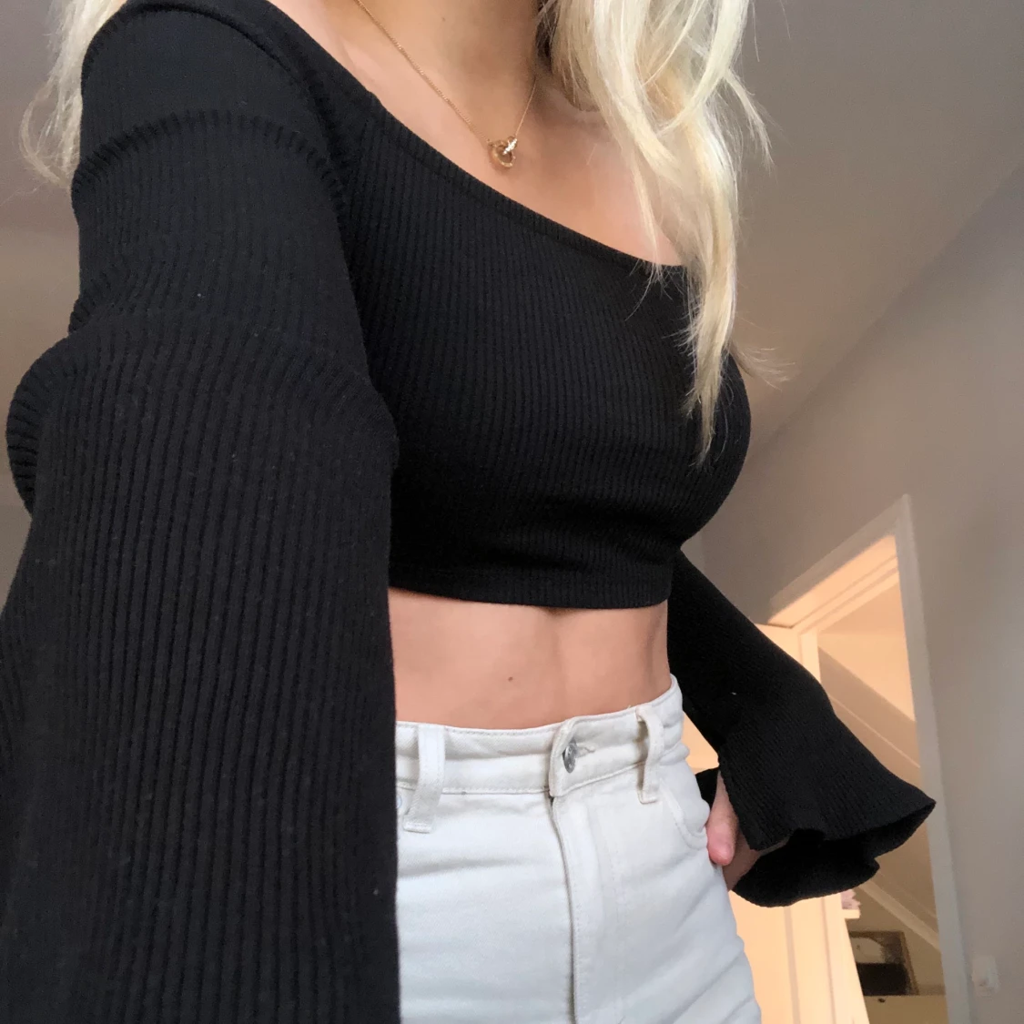 Hanna Schönberg X NA-KD - 90