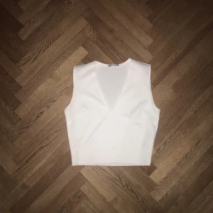  - Scuba croptop. Aldrig använd! 