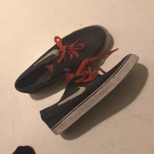  - Nike Janoski skor stl 41!