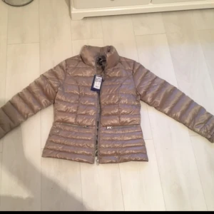  - Ny oanvänd jacka, köpt för 799