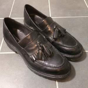 Kenova leather loafers from Vagabond,  barely worn and in great condition. Payment through swish.