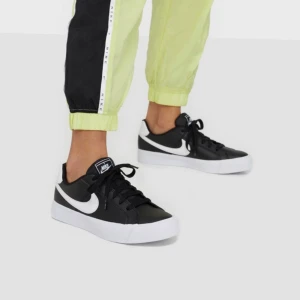 Nike skor - Super snygga nike skor! Nästan aldrig använda